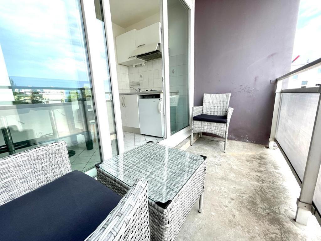 Cool Studio Saint Louis Vicino Stazione/Aereoporto Apartamento Exterior foto