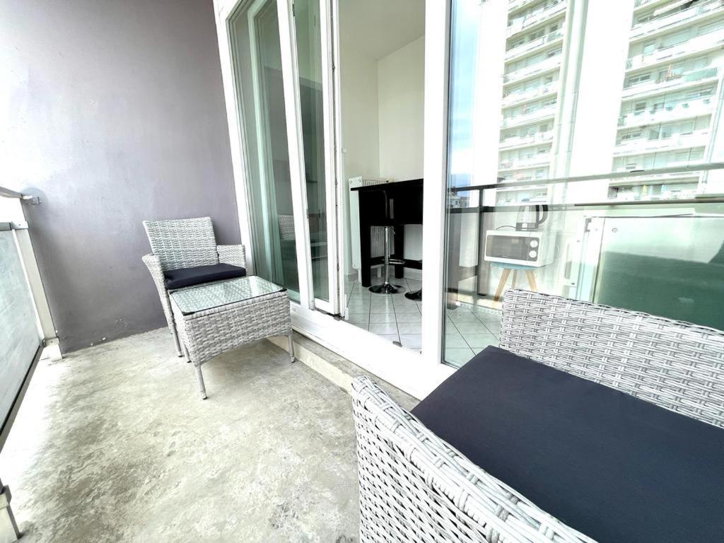Cool Studio Saint Louis Vicino Stazione/Aereoporto Apartamento Exterior foto