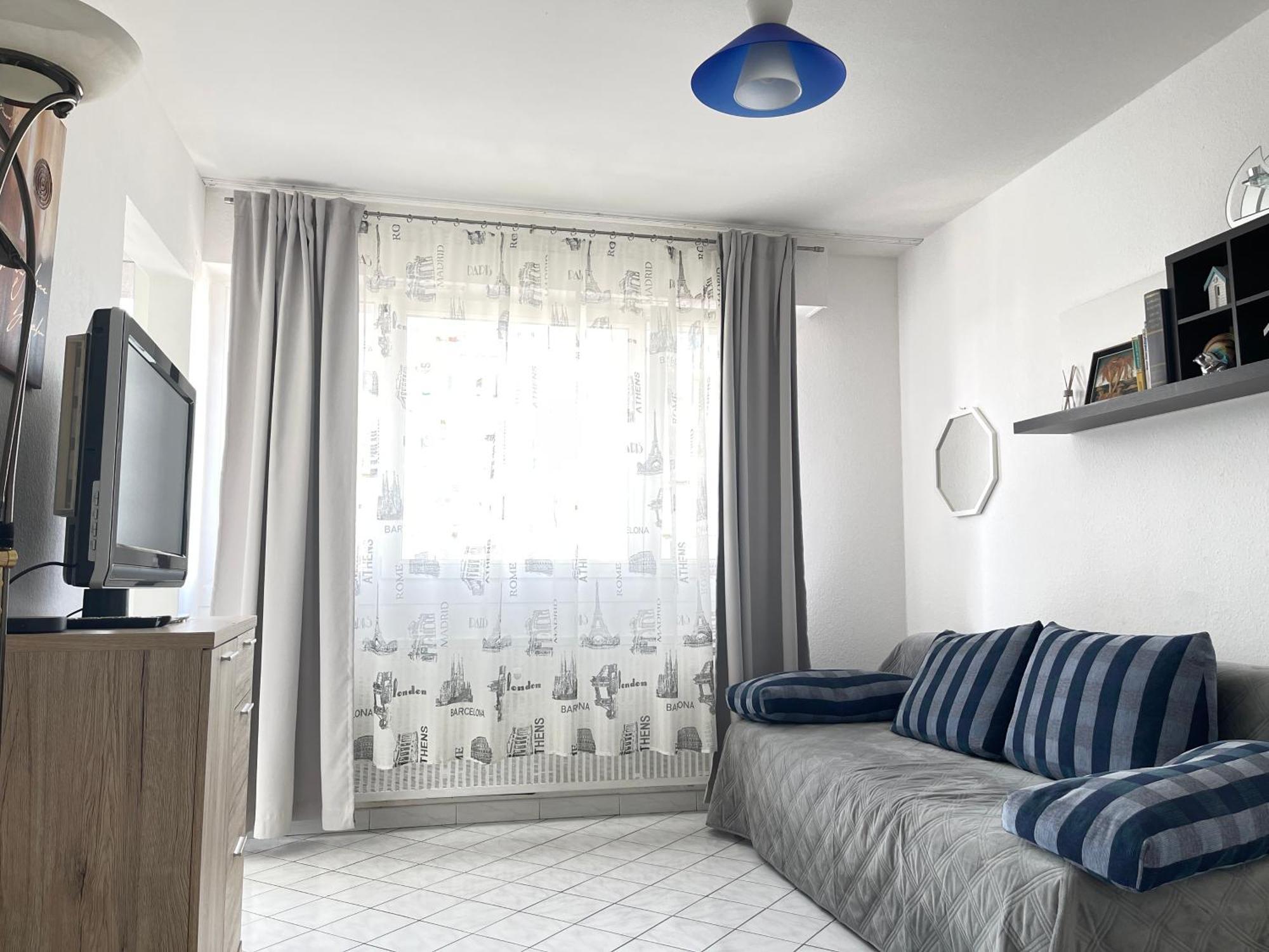 Cool Studio Saint Louis Vicino Stazione/Aereoporto Apartamento Exterior foto